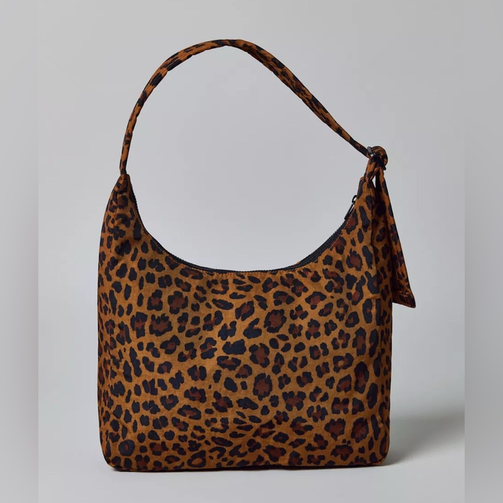 BAGGU Nylon Shoulder Bag